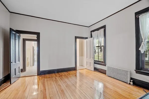 $3,200 | 42 Highland Street, Unit 2, Lowell, MA 01852