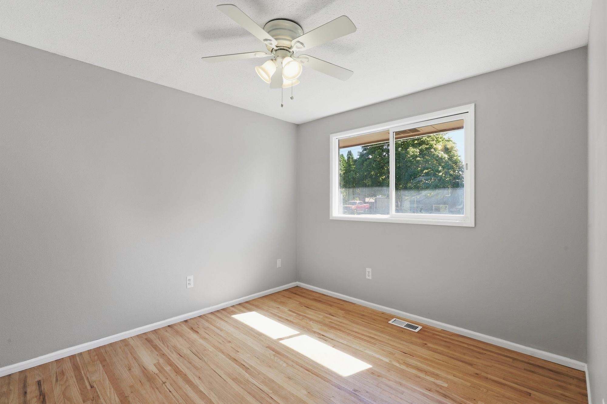 1003 North Warren Road Spokane Valley, WA 99216 - Photo 16 of 44 Gallery Image 16