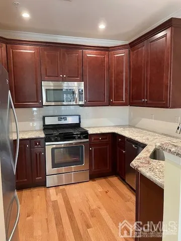 $2,850 | 5 Stock Court, Old Bridge, NJ 08857