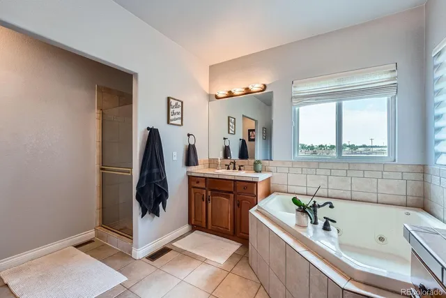 $859,999 | 705 Antelope Drive West, Bennett, CO 80102