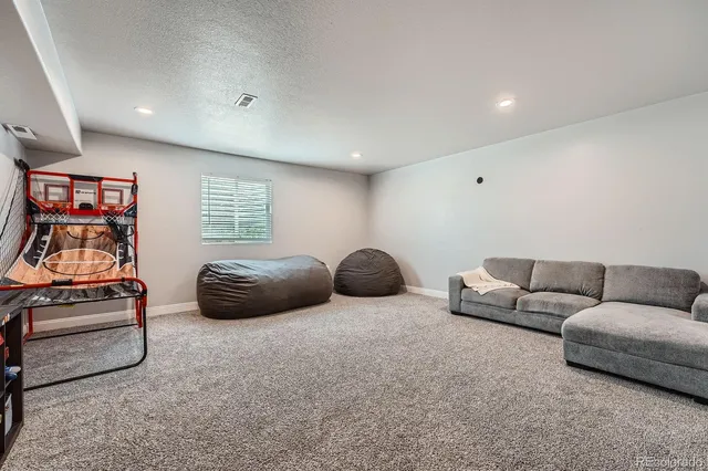 $859,999 | 705 Antelope Drive West, Bennett, CO 80102