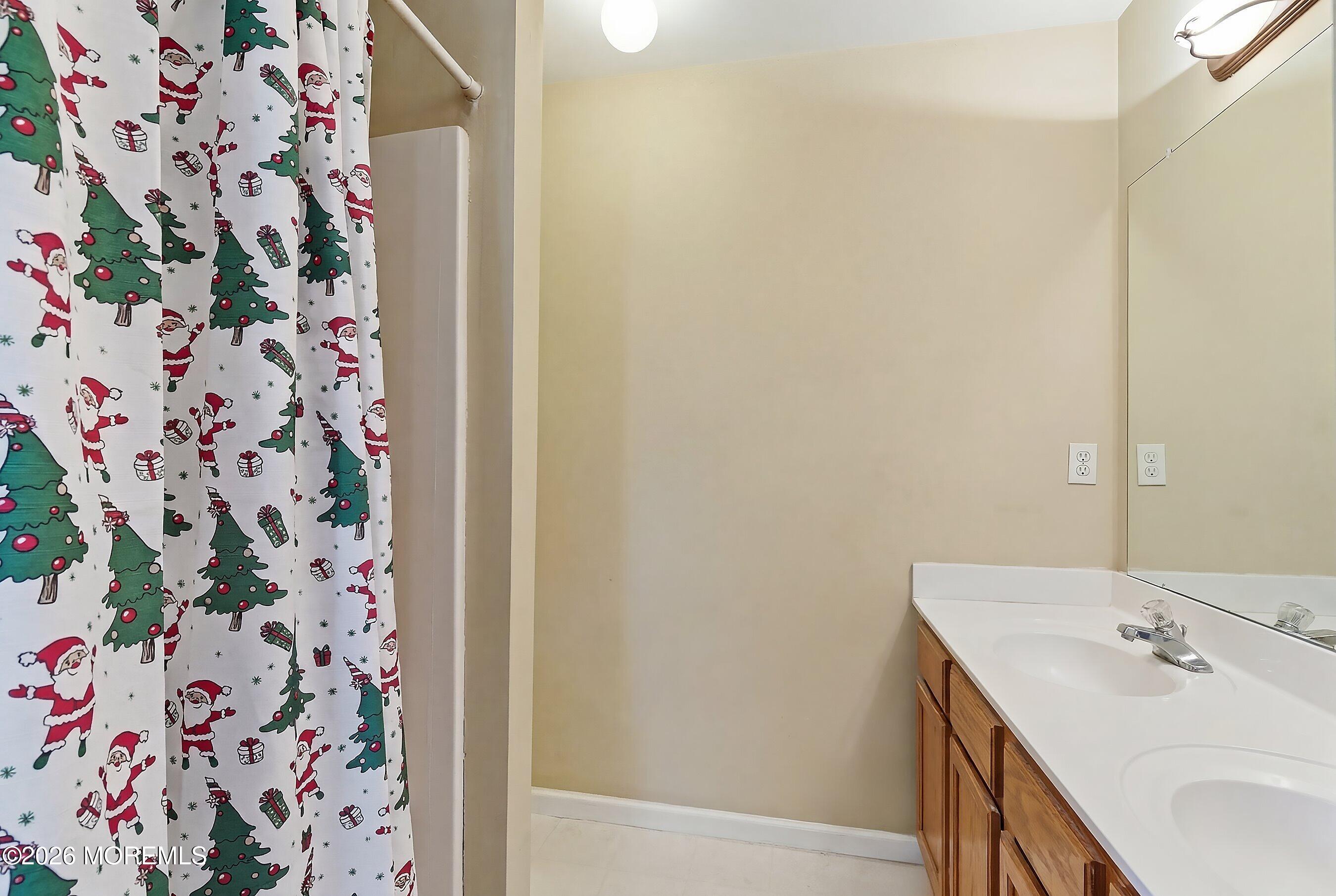 22 Dolphin Circle West Bayville, NJ 08721 - Photo 25 of 37 35-Bath 3A EMPTY