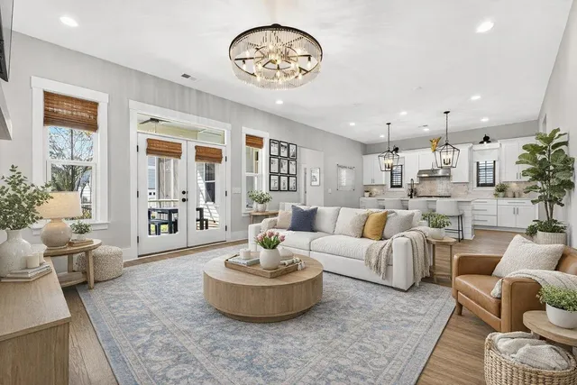 $799,999 | 285 Great Lawn Drive, Summerville, SC 29486