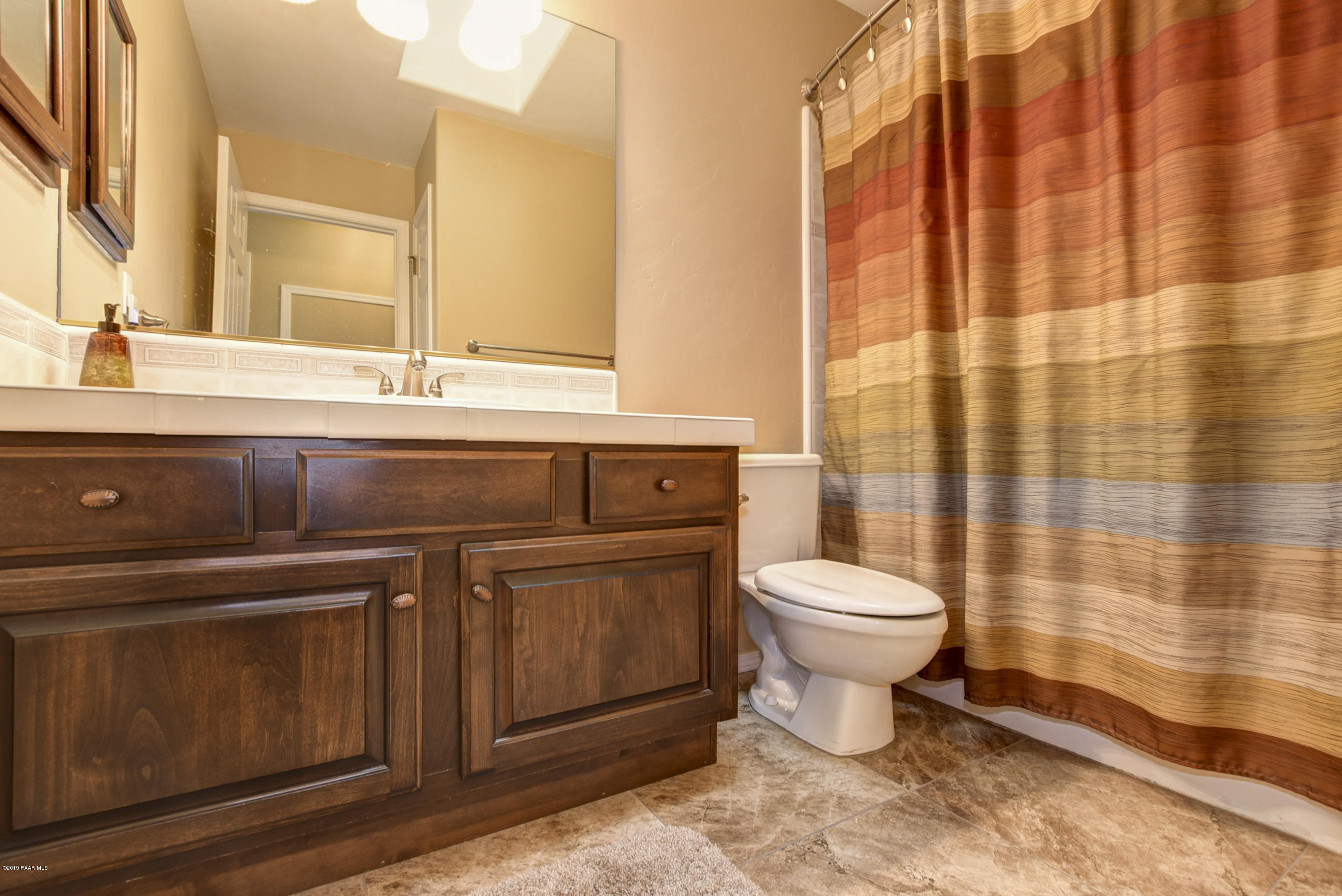1193 West Timber Ridge Road Prescott, AZ 86303 - Photo 19 of 34 Guest Bath