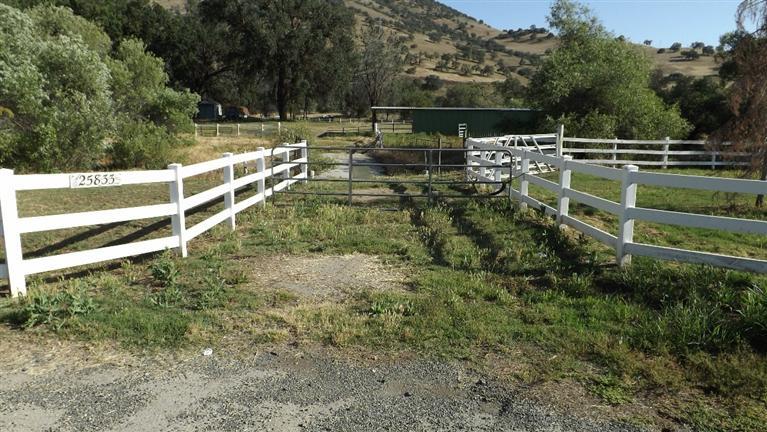 25833 East Trimmer Springs Road Sanger, CA 93657 - Photo 1 of 3 Gallery Image 1