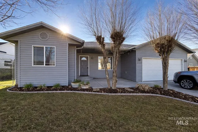 $329,900 | 1309 Lauren Lane, Filer, ID 83328