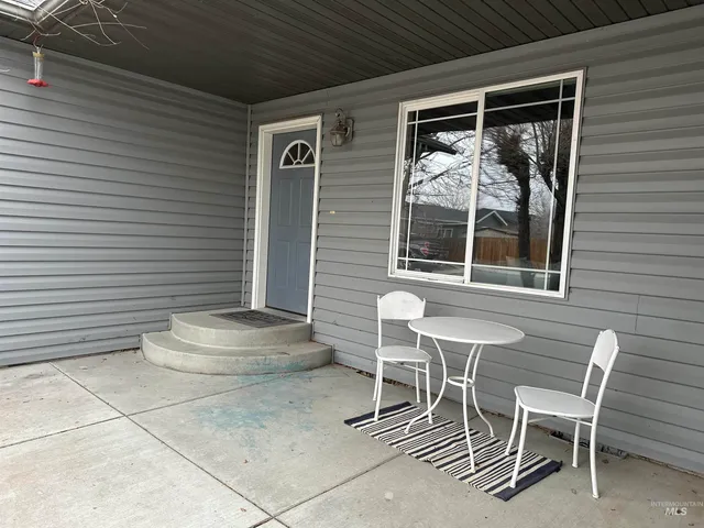 $329,900 | 1309 Lauren Lane, Filer, ID 83328