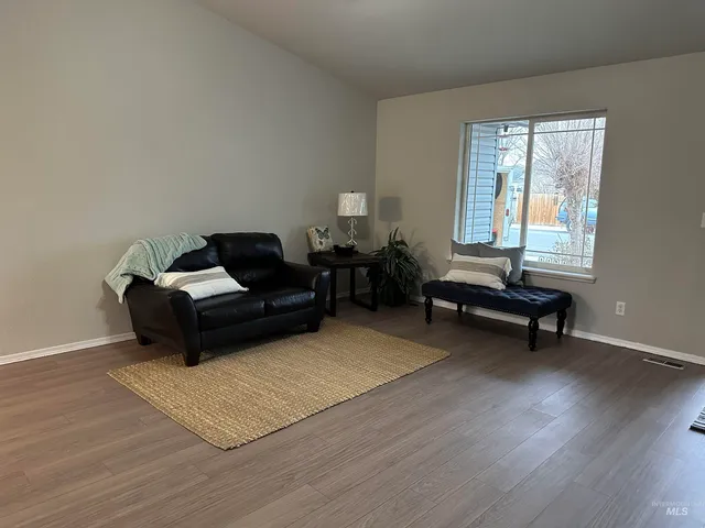 $329,900 | 1309 Lauren Lane, Filer, ID 83328