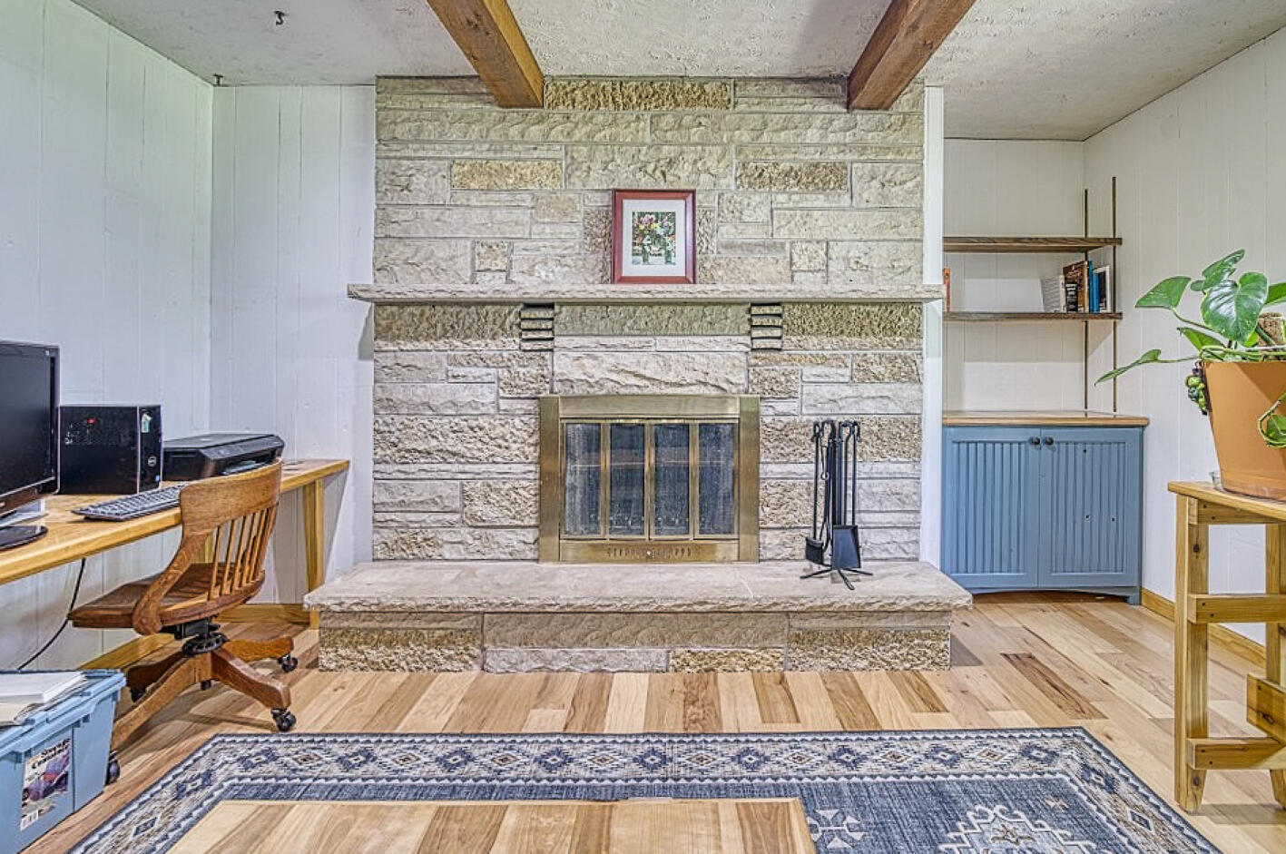 W304S3236 Brookhill Road Genesee, WI 53189 - Photo 7 of 67 Family room 2