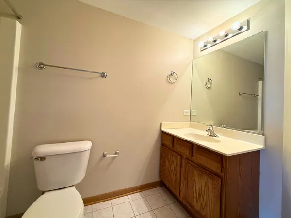 $2,400 | 16600 Liberty Circle, Unit 3S, Orland Park, IL 60467