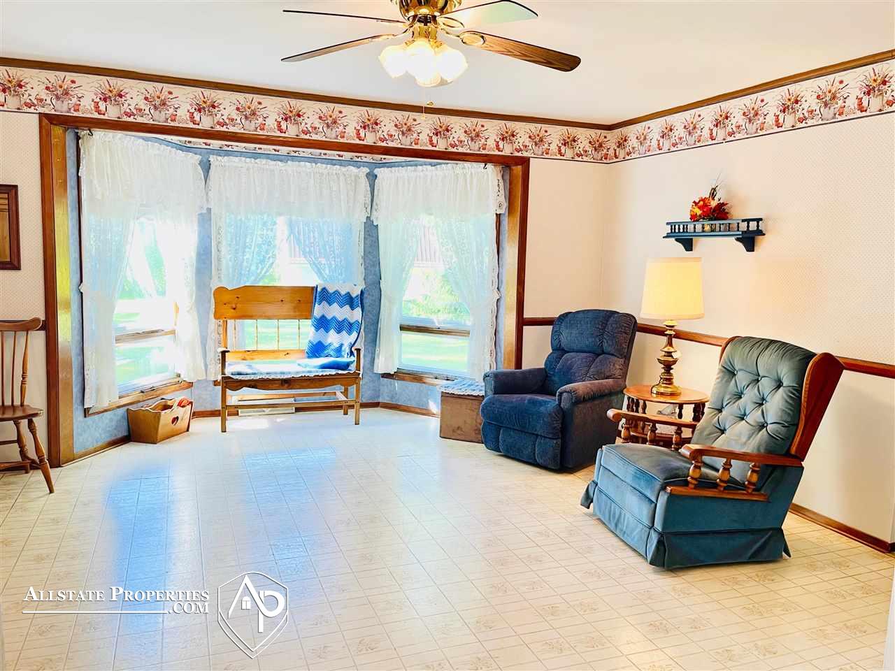 10274 East Mt Morris Road Davison, MI 48423 - Photo 8 of 38 50077506-7.JPG