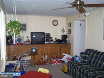456 Southcroft Road Springfield, PA 19064 - Photo 5 of 6 Family Room