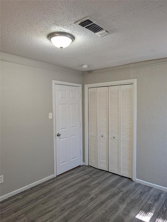 2558 Duringer Road Fort Worth, TX 76133 - Photo 7 of 23 Gallery Image 7