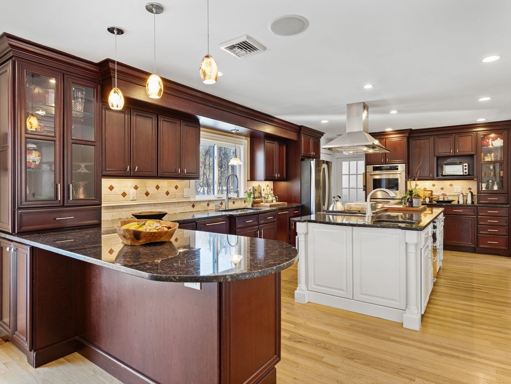 257 Chandler Road Andover, MA 01810 - Photo 2 of 41 Gallery Image 2