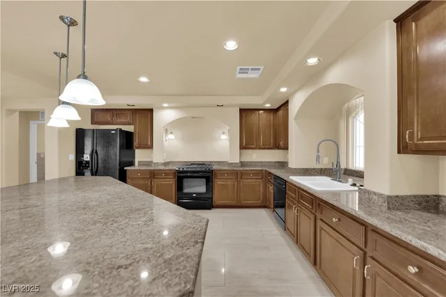 $2,563 | 1142 Sax Fifth Avenue, Henderson, NV 89052