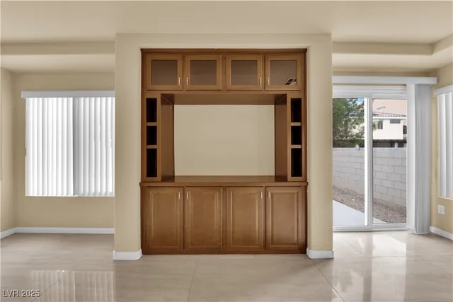 $2,563 | 1142 Sax Fifth Avenue, Henderson, NV 89052