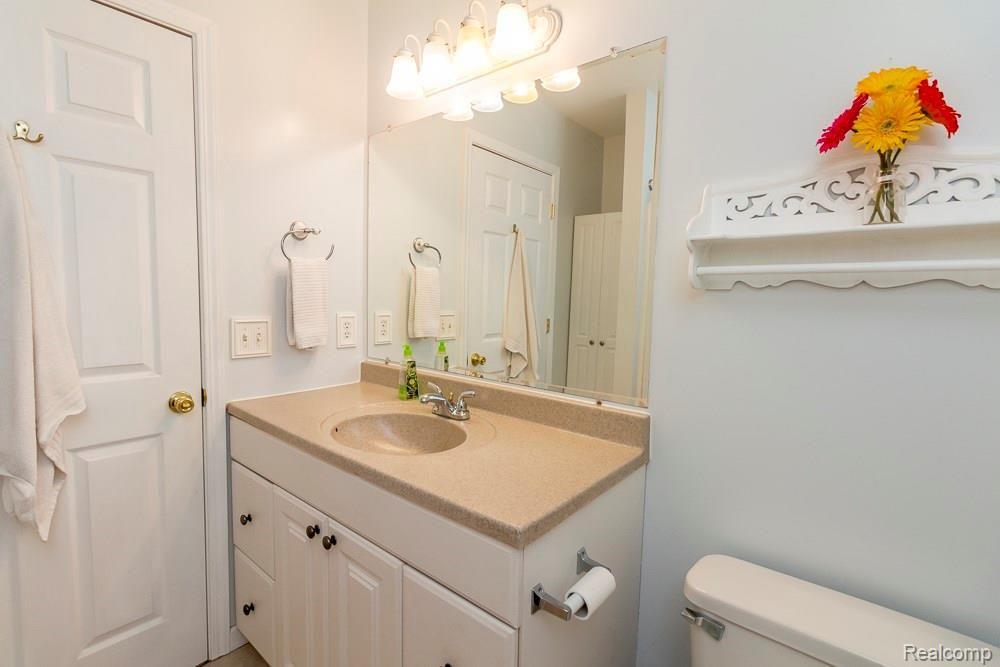 9491 Stark Road Livonia, MI 48150 - Photo 43 of 54 9491 Stark Road-Interior-17.jpg
