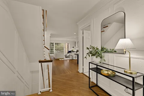 $995,000 | 4939 Crescent Street, Unit C18, Bethesda, MD 20816