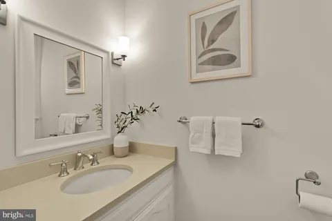 $995,000 | 4939 Crescent Street, Unit C18, Bethesda, MD 20816