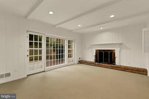 $995,000 | 4939 Crescent Street, Unit C18, Bethesda, MD 20816