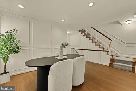 $995,000 | 4939 Crescent Street, Unit C18, Bethesda, MD 20816