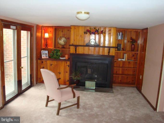 8613 Ramsburg Road Thurmont, MD 21788 - Photo 13 of 22 Library