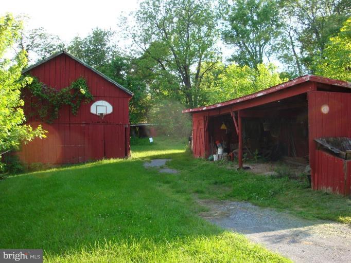 8613 Ramsburg Road Thurmont, MD 21788 - Photo 20 of 22 Barn