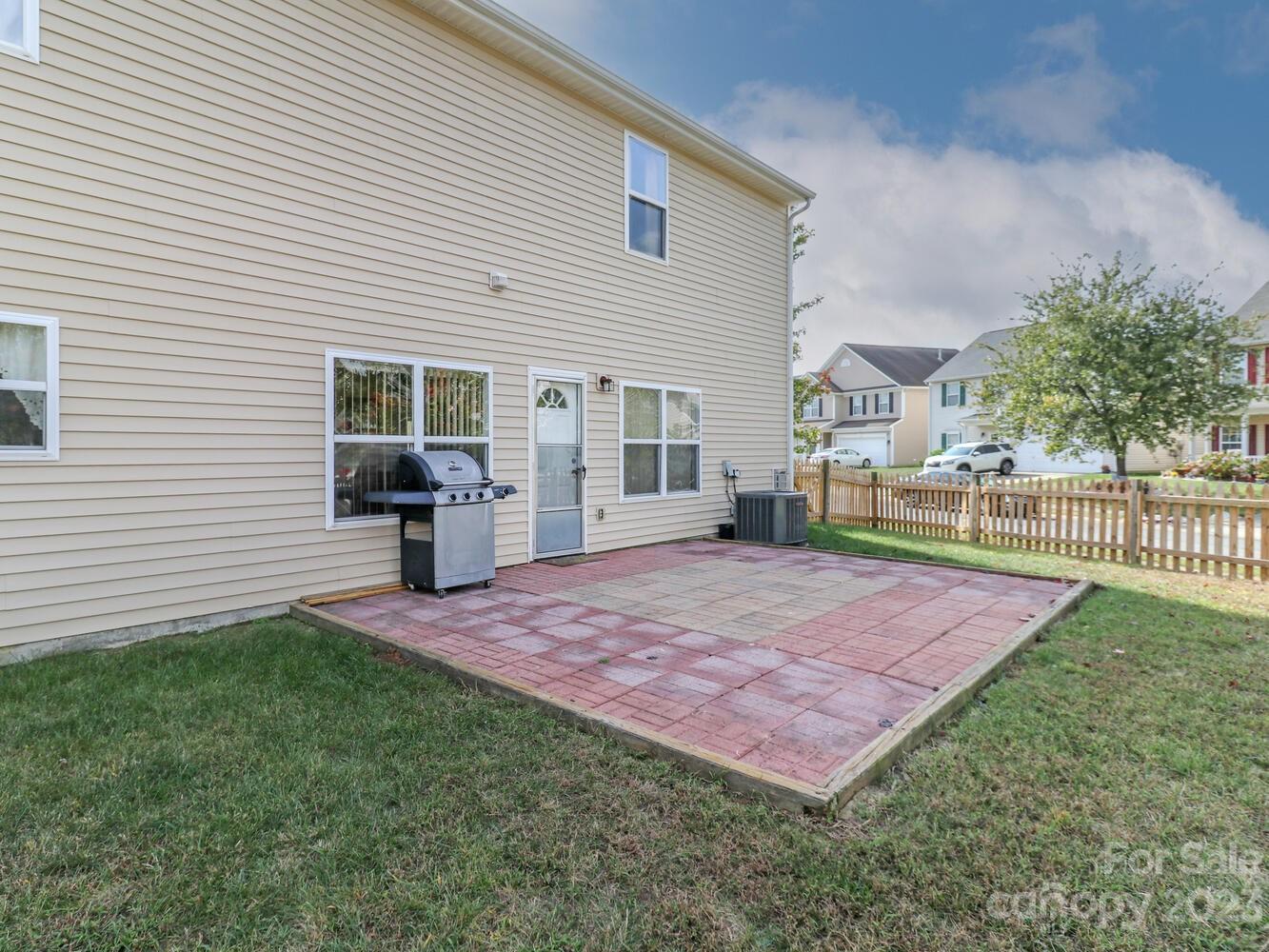 16342 Hayfield Road Charlotte, NC 28213 - Photo 27 of 31 Gallery Image 27