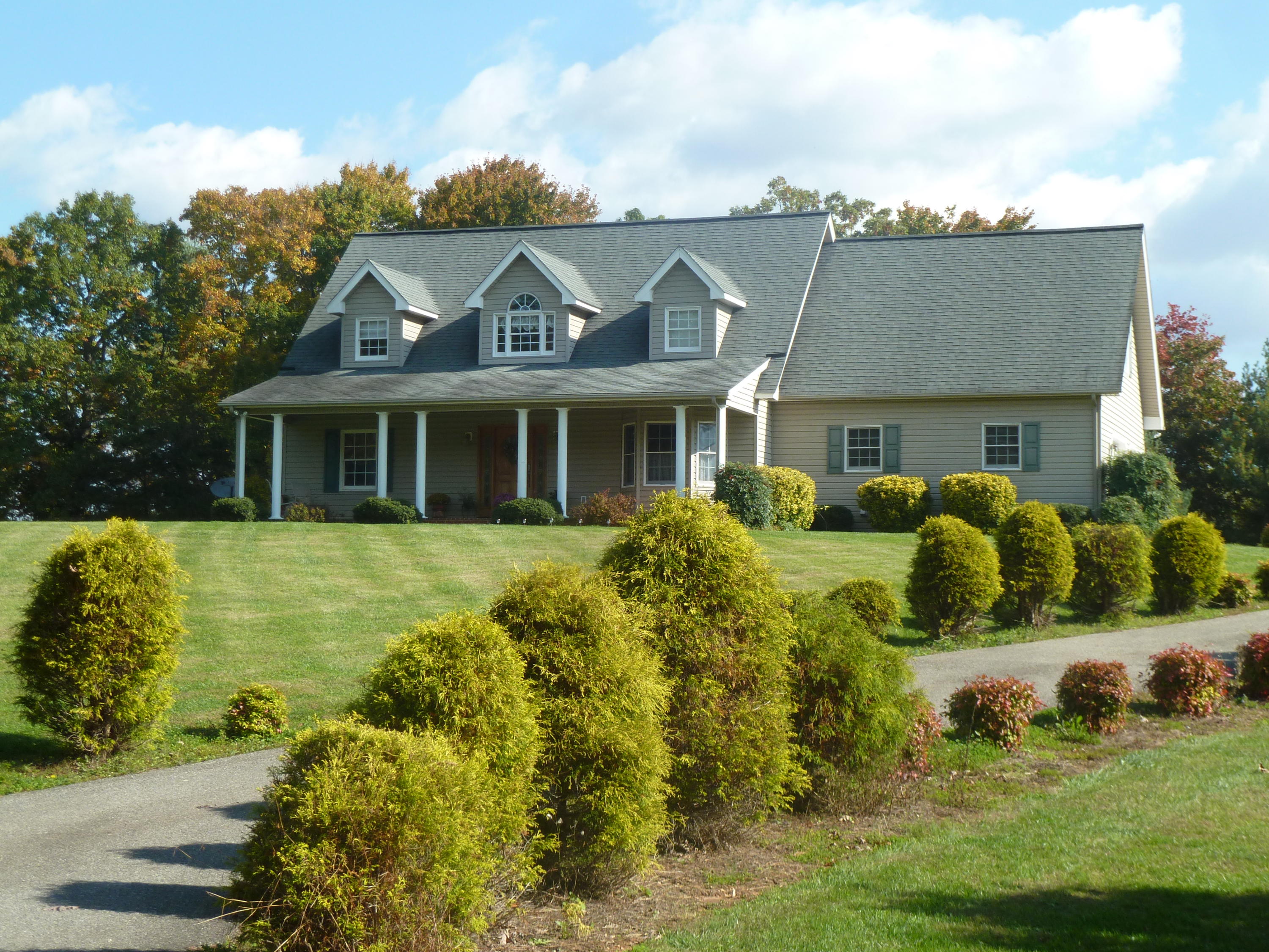 200 Leaning Oak Road Boones Mill, VA 24065 - Photo 1 of 52 1 Front