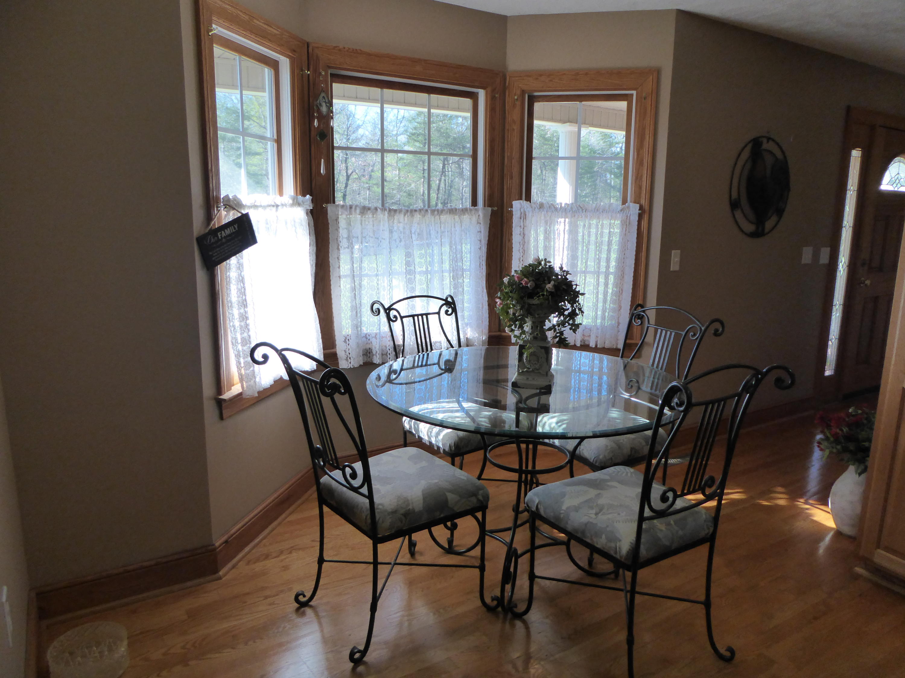 200 Leaning Oak Road Boones Mill, VA 24065 - Photo 13 of 52 10a Breakfast Nook