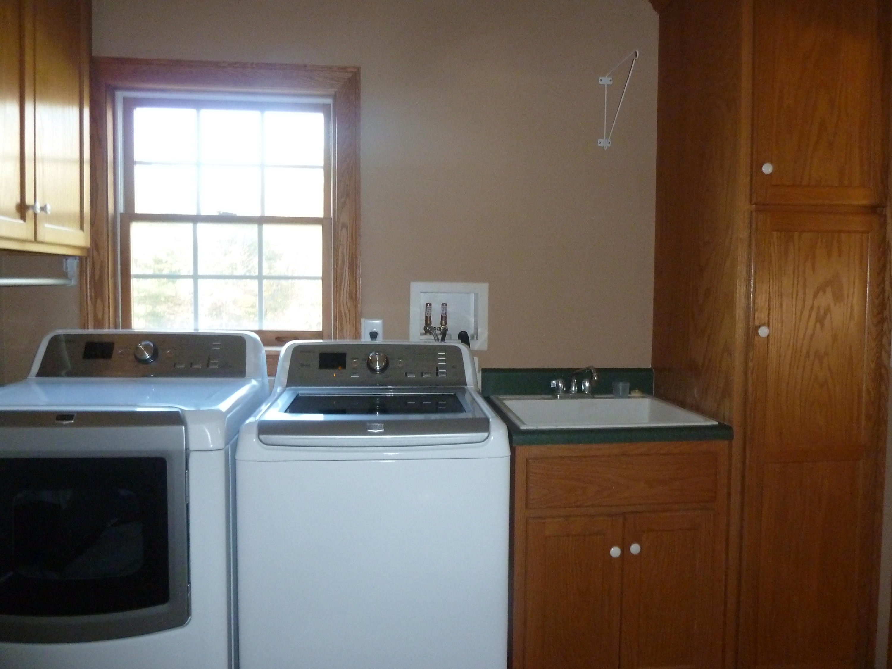 200 Leaning Oak Road Boones Mill, VA 24065 - Photo 17 of 52 14 Laundry