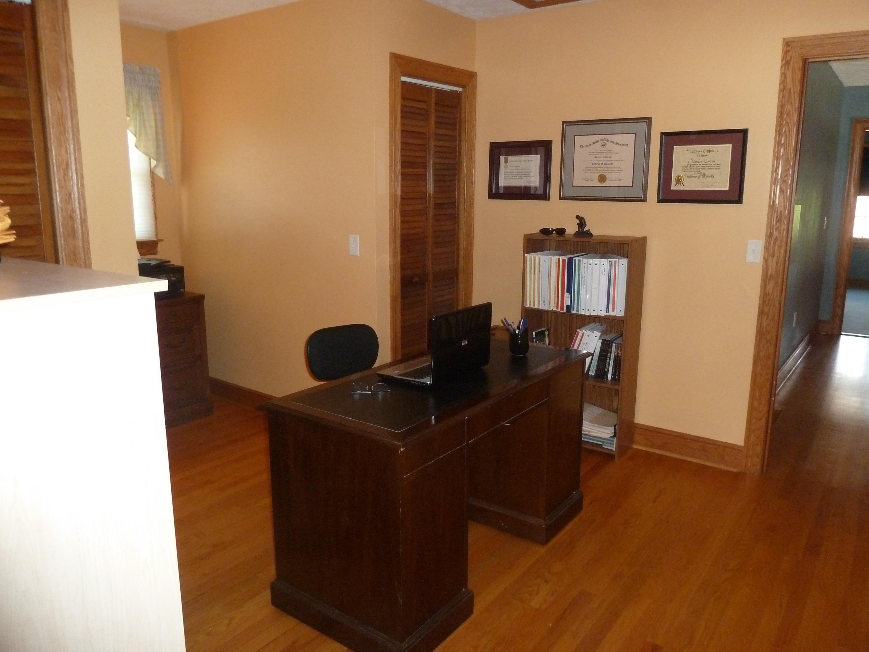 200 Leaning Oak Road Boones Mill, VA 24065 - Photo 35 of 52 28 Master Suite Office