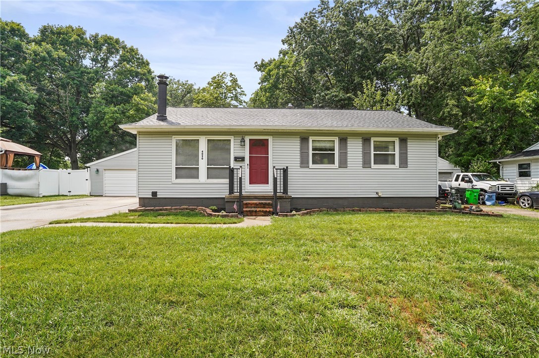 4090 Kenneth Road Stow, OH 44224 - Photo 1 of 33