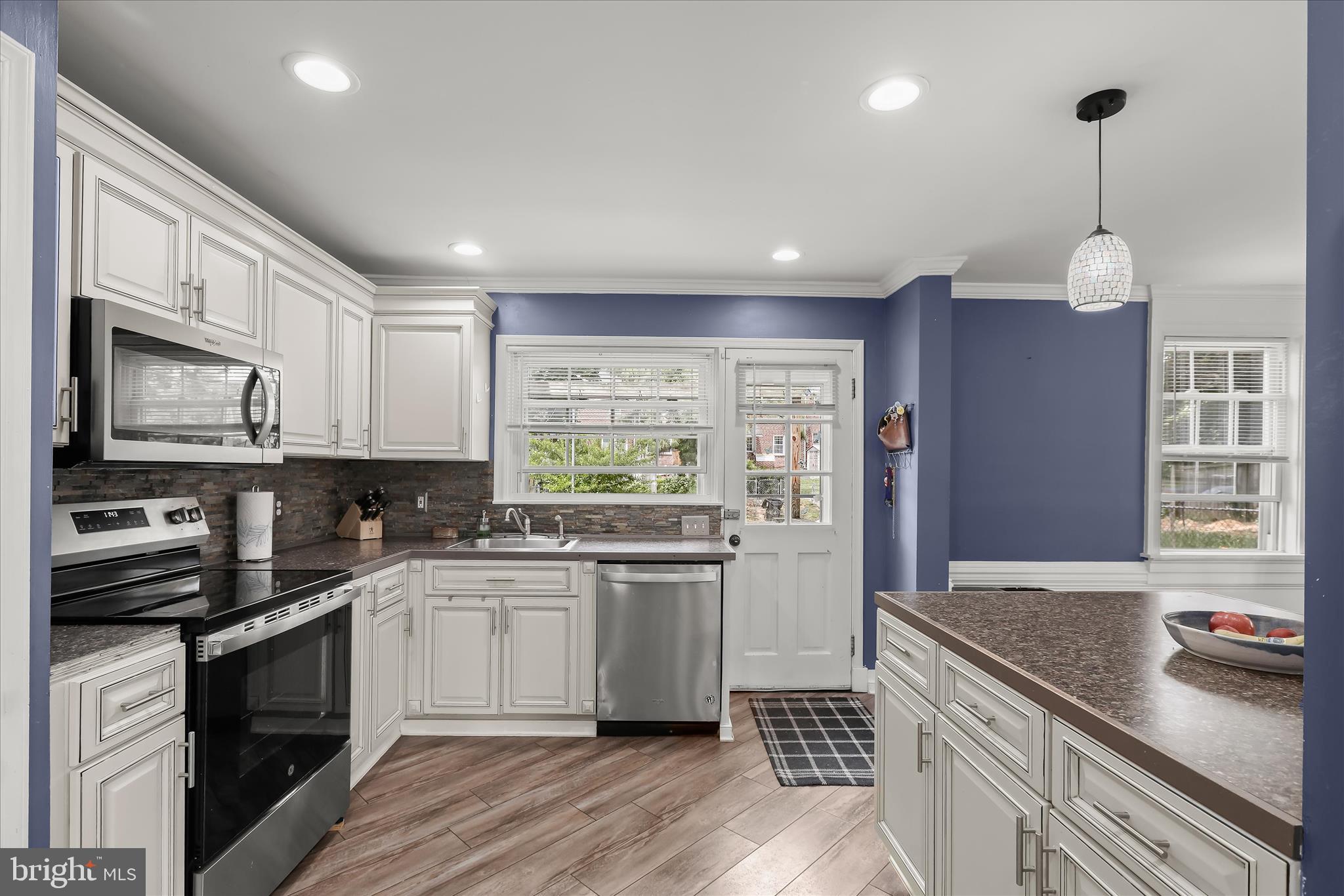 1823 Deveron Road Towson, MD 21286 - Photo 14 of 43 Kitchen