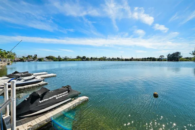 $214,900 | 1100 Crystal Lake Drive, Unit 105, Deerfield Beach, FL 33073