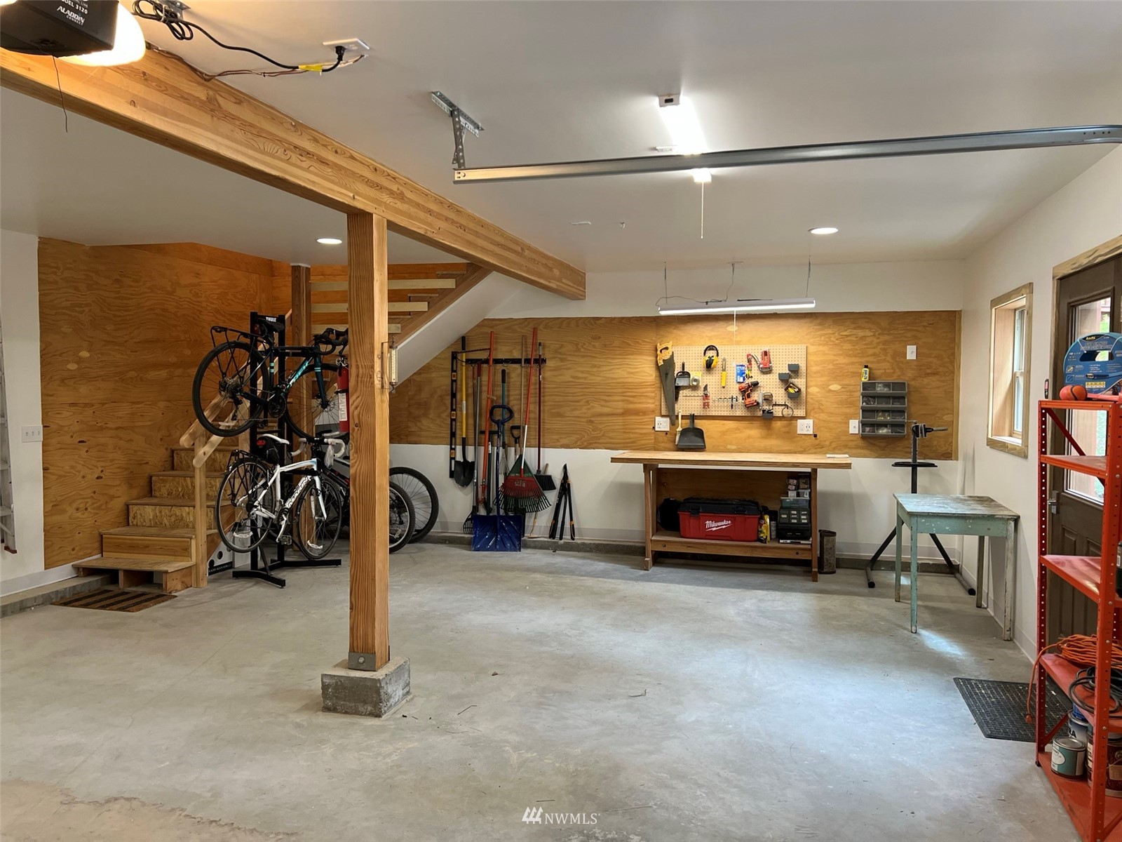 22 Trillium Road Winthrop, WA 98862 - Photo 37 of 40 a view of a room with gym equipment