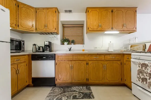 $1,169,650 | 6109 South Greenwood Avenue, Chicago, IL 60637