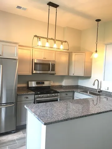 $1,169,650 | 6109 South Greenwood Avenue, Chicago, IL 60637