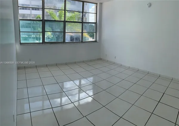 $1,650 | 16740 Northeast 9th Avenue, Unit 206, North Miami Beach, FL 33162