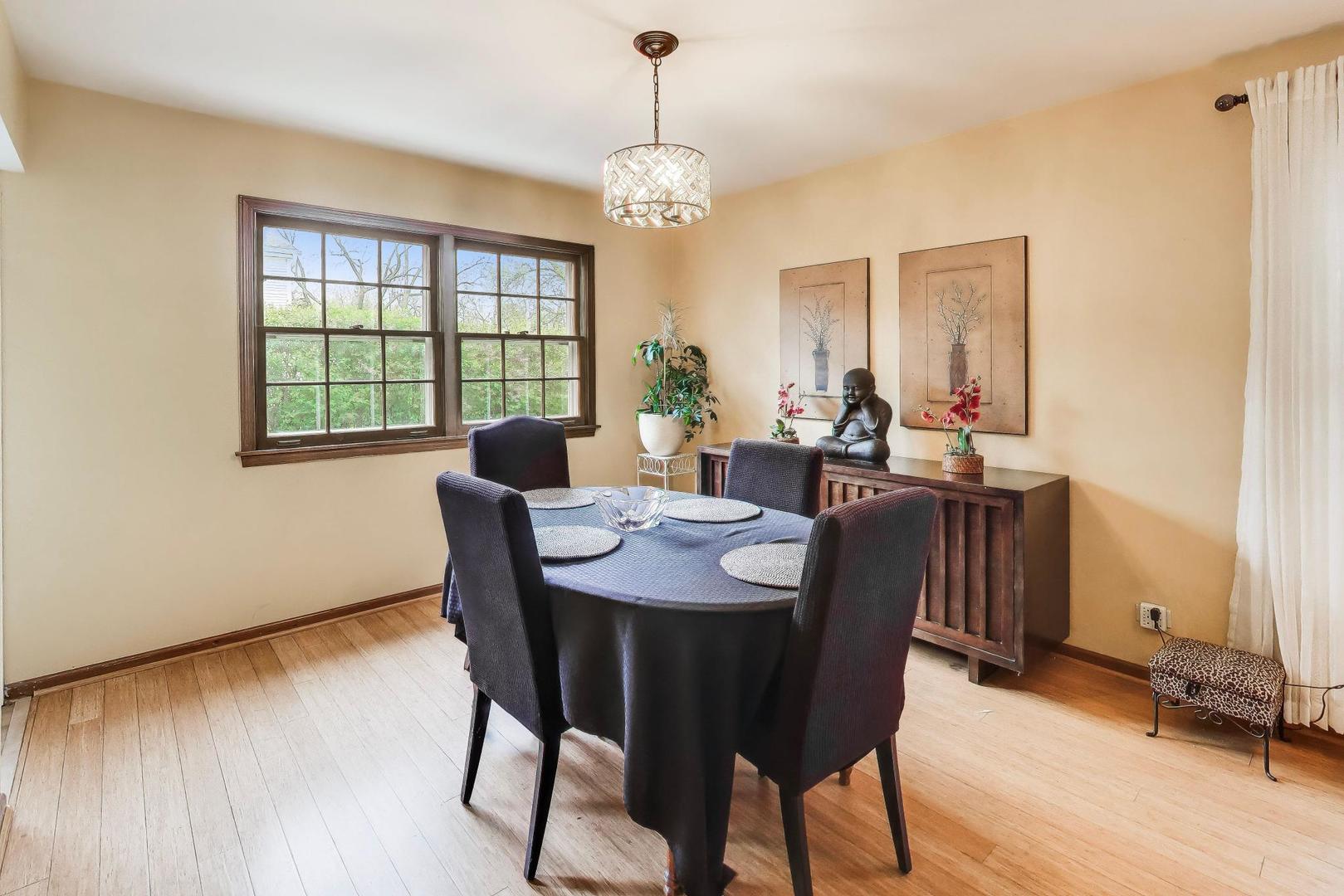2412 Happy Hollow Road Glenview, IL 60026 - Photo 10 of 33