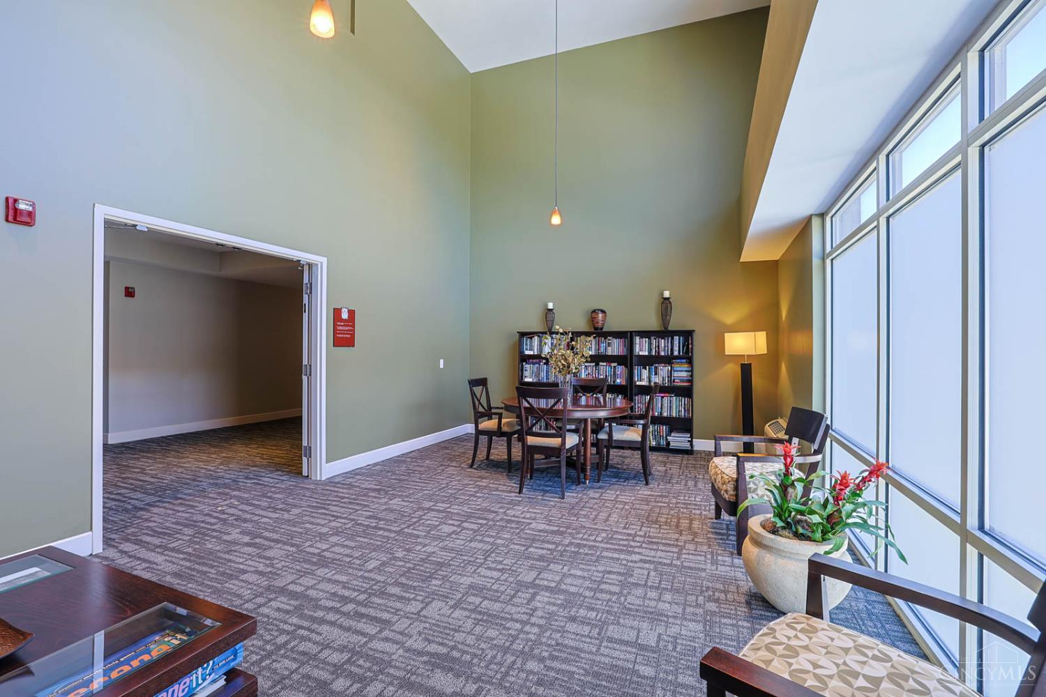 2260 Riverside Drive, Unit 402 Cincinnati, OH 45202 - Photo 26 of 42