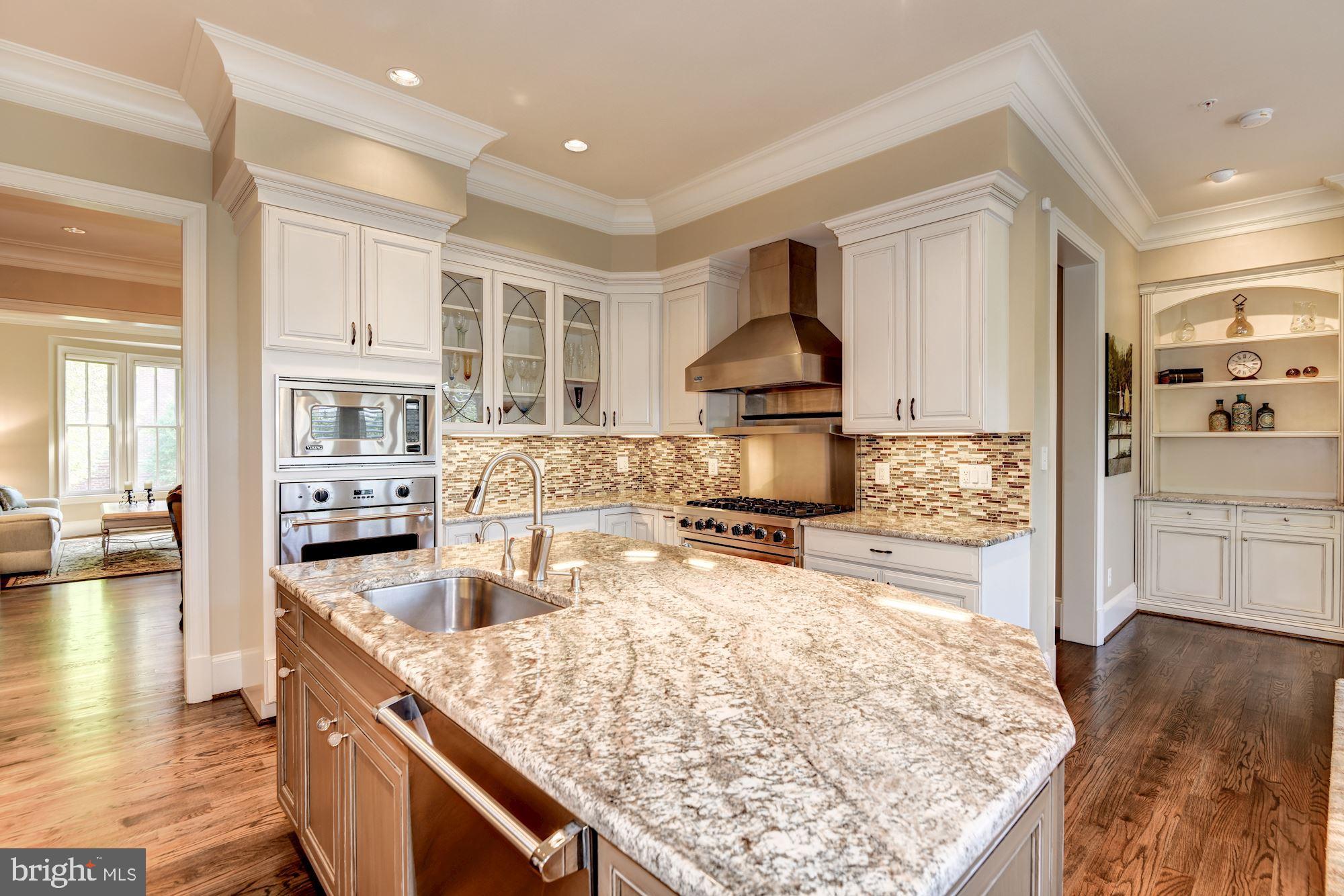 12425 Ansin Cir Drive Potomac, MD 20854 - Photo 15 of 61