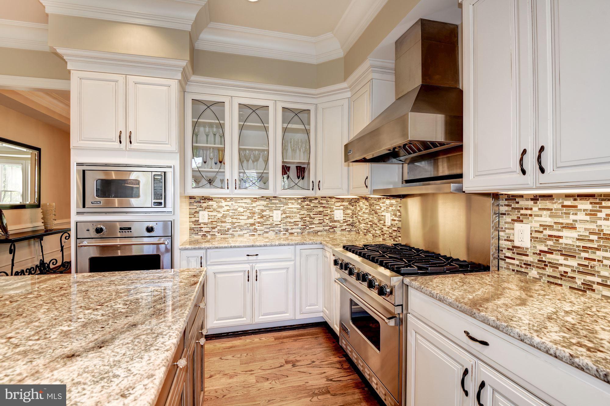 12425 Ansin Cir Drive Potomac, MD 20854 - Photo 17 of 61