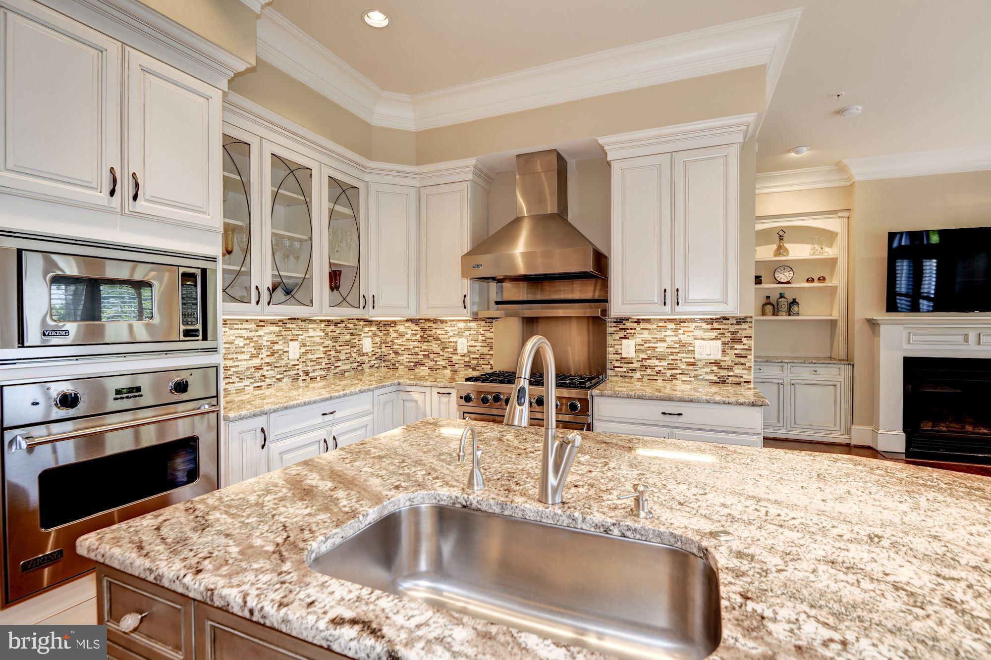 12425 Ansin Cir Drive Potomac, MD 20854 - Photo 18 of 61