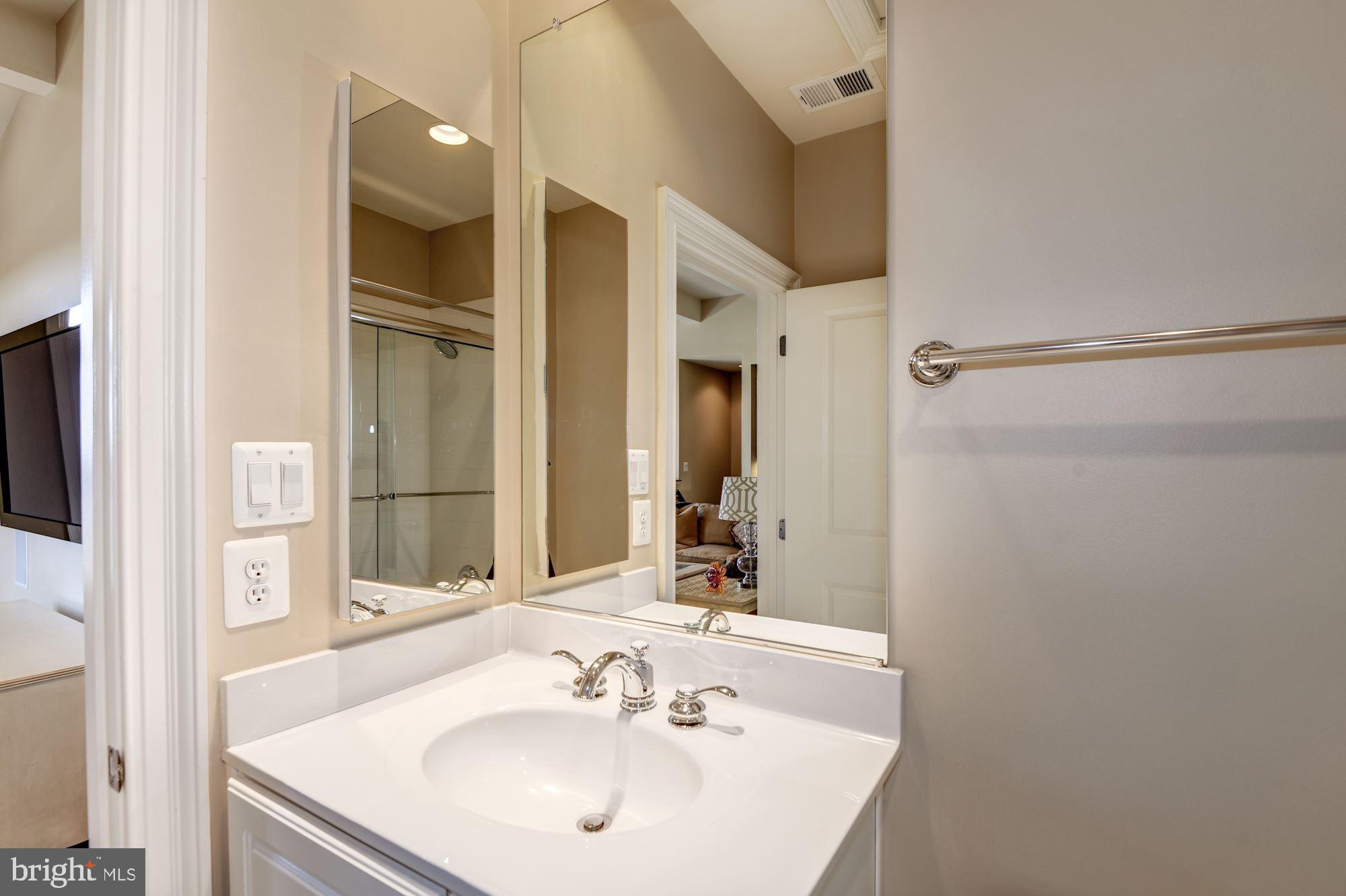 12425 Ansin Cir Drive Potomac, MD 20854 - Photo 50 of 61