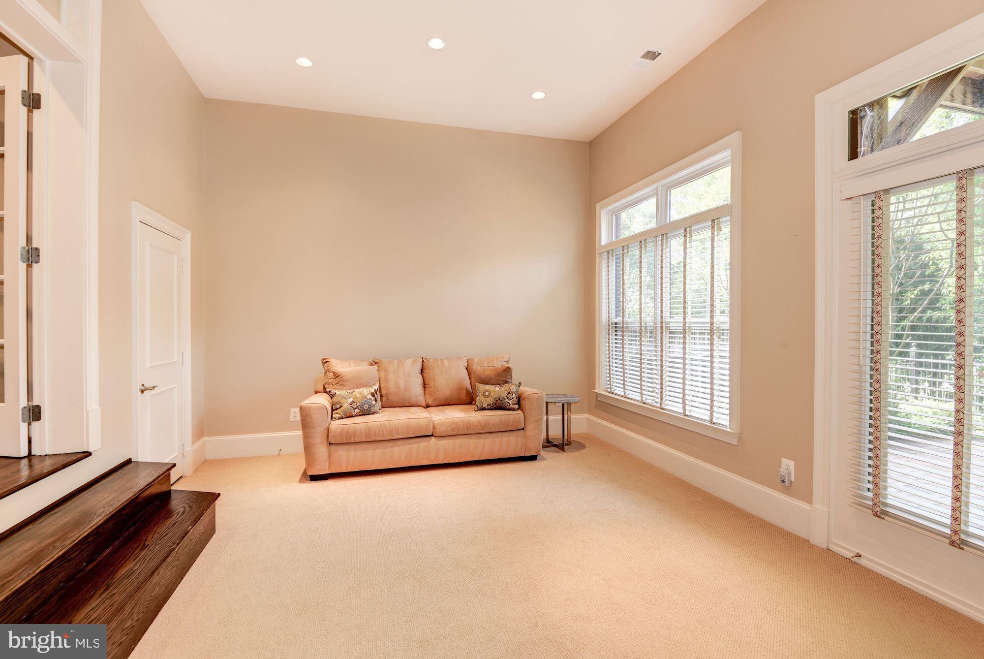 12425 Ansin Cir Drive Potomac, MD 20854 - Photo 6 of 61