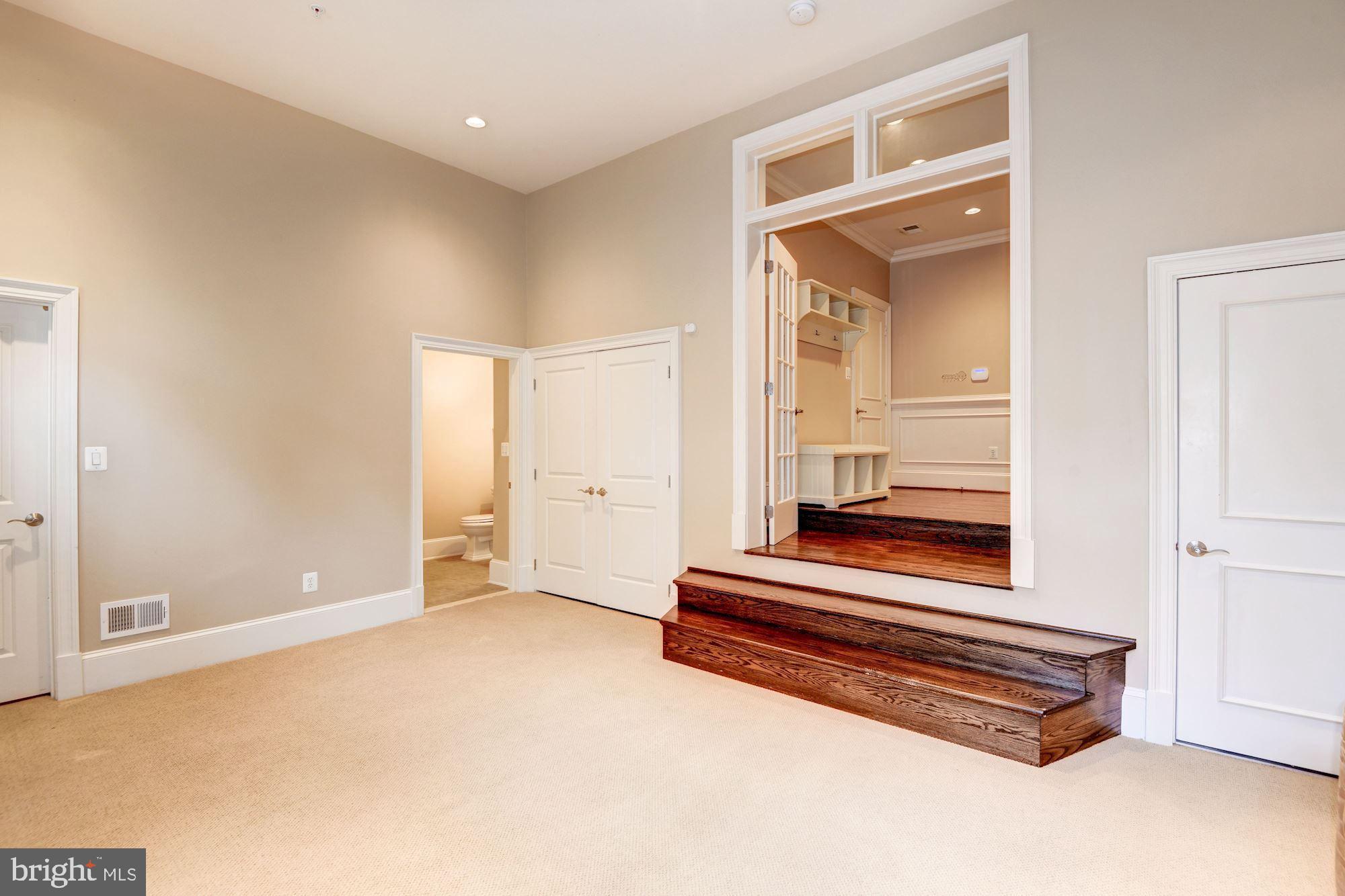 12425 Ansin Cir Drive Potomac, MD 20854 - Photo 7 of 61