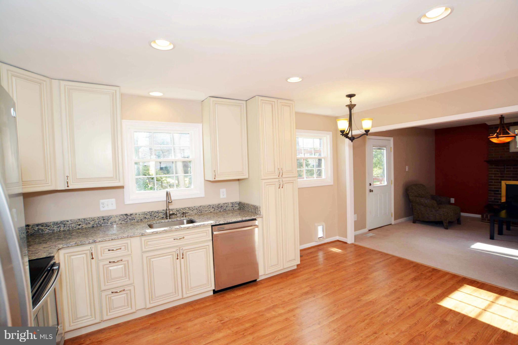 15213 Elk Run Road Chantilly, VA 20151 - Photo 14 of 26 KITCHEN 2