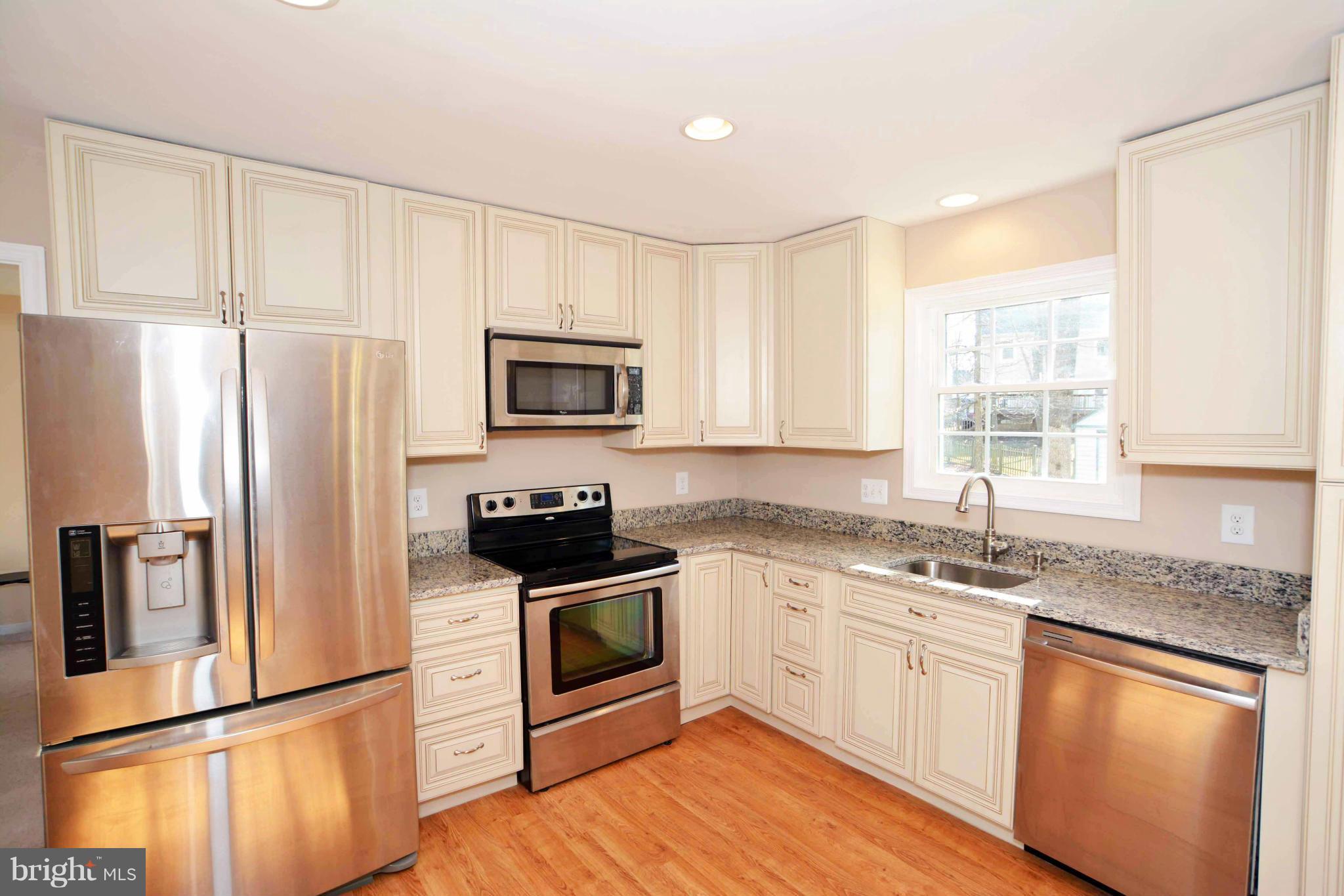 15213 Elk Run Road Chantilly, VA 20151 - Photo 15 of 26 KITCHEN 3