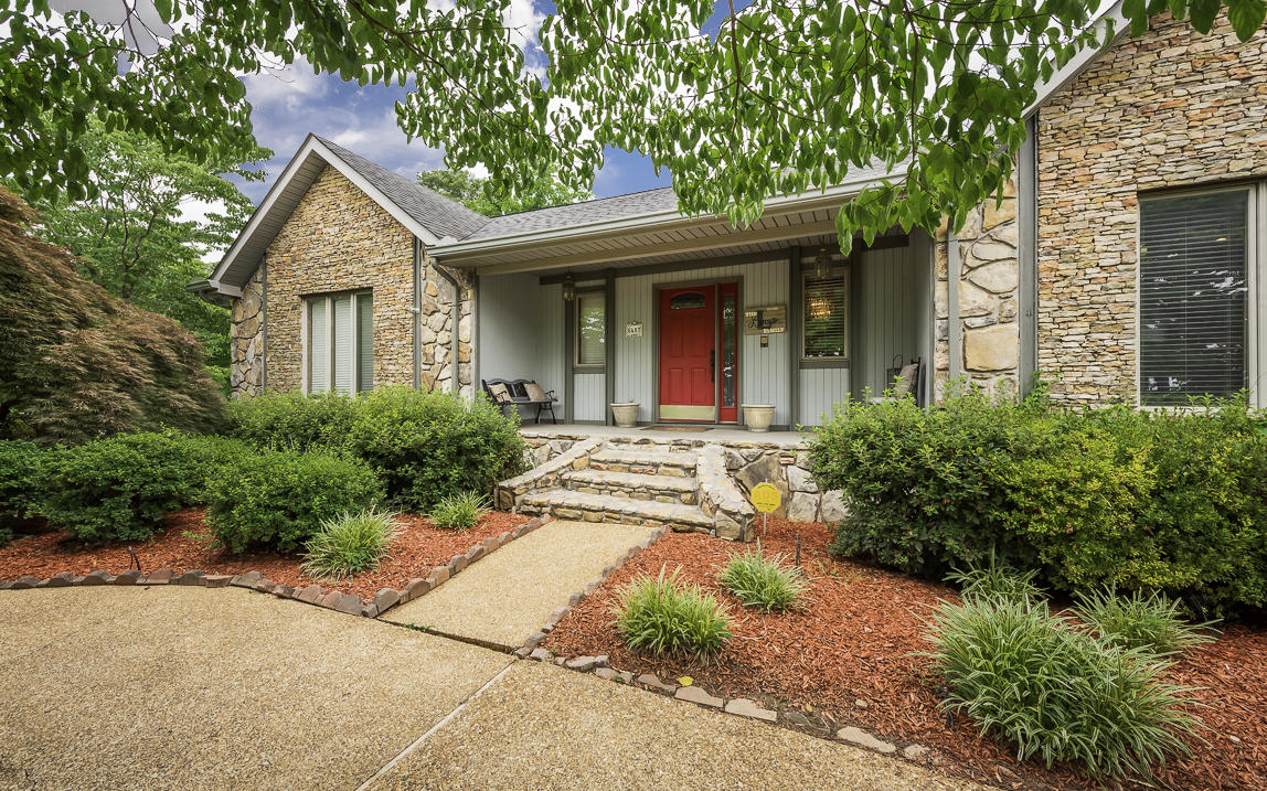 6487 Fairview Road Hixson, TN 37343 - Photo 5 of 47 DSC_8241